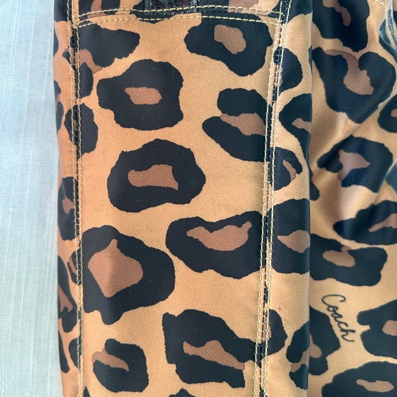 RARE FIND - Coach Madison Ocelot Leopard-Print Shoulder Bag in Brown and Black - Picture 5 of 16